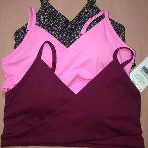 3 Fabletics Tammy low impact sports bra